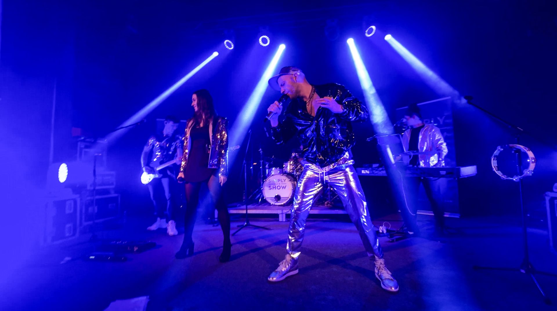 I'M GOOD / BLUE - cover v živém podání