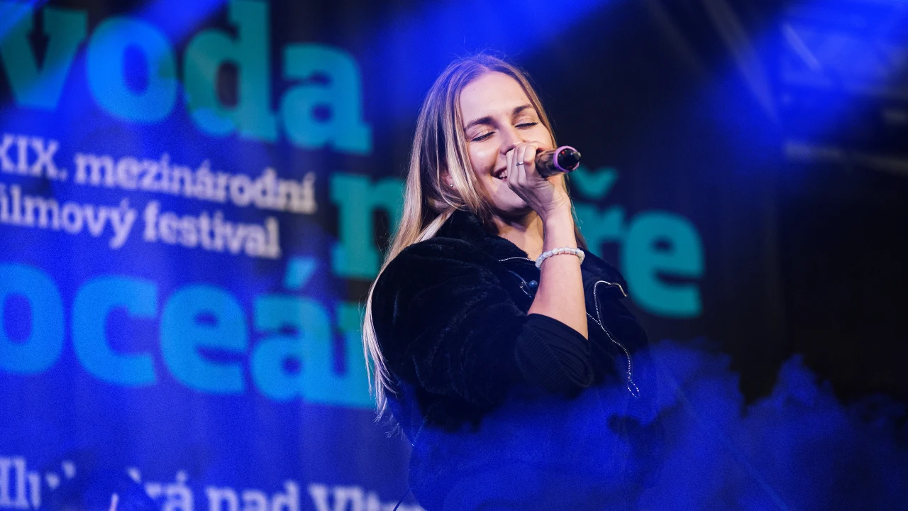 simply-the-show_mezinarodni-udalosti